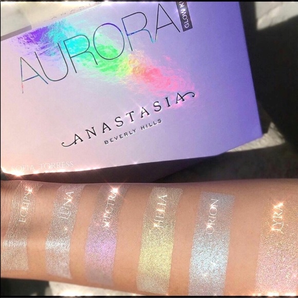 💥XTREME BLOWOUT PRICE FIRM💥 🆕✨AURORA GLOW KIT - Picture 3 of 6